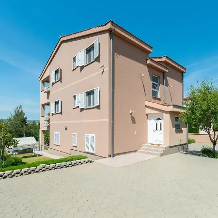 Apartamento Matas-3 By Interhome *
