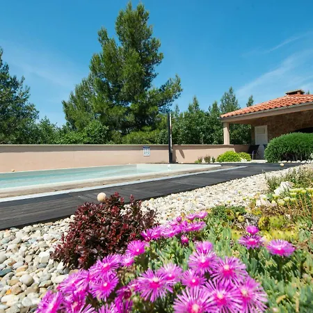 Matas-3 By Interhome * روفانجسكا