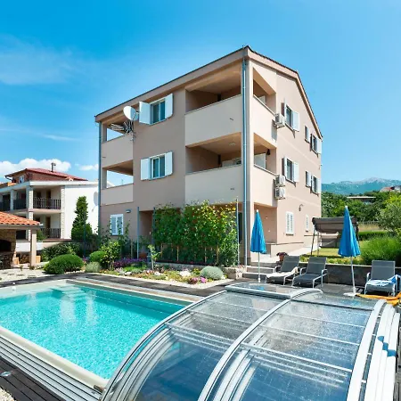 Appartement Matas-3 By Interhome