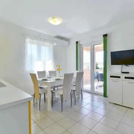 Matas-3 By Interhome Apartament