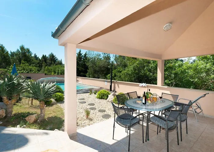 Matas-3 By Interhome Lägenhet Rovanjska